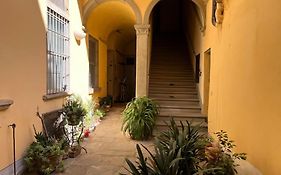 Il canto de' Cenci apartment